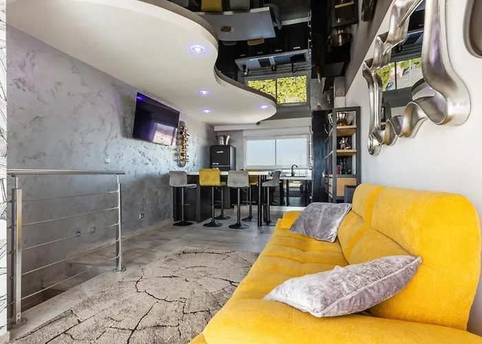 Luxury Duplex Naturiste Sea View דירה אגדה